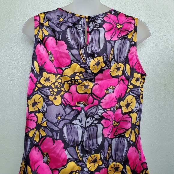 Jones New York Sleeveless Satin Floral Shell Tank Pink, Gray Size 6 - Picture 4 of 4